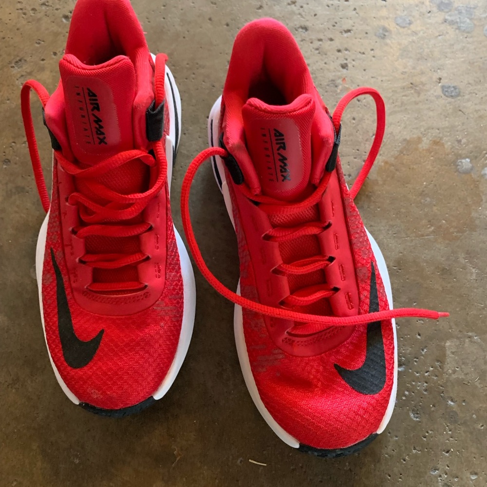 Boys Nike Airmax athletic and Stylish shoes.